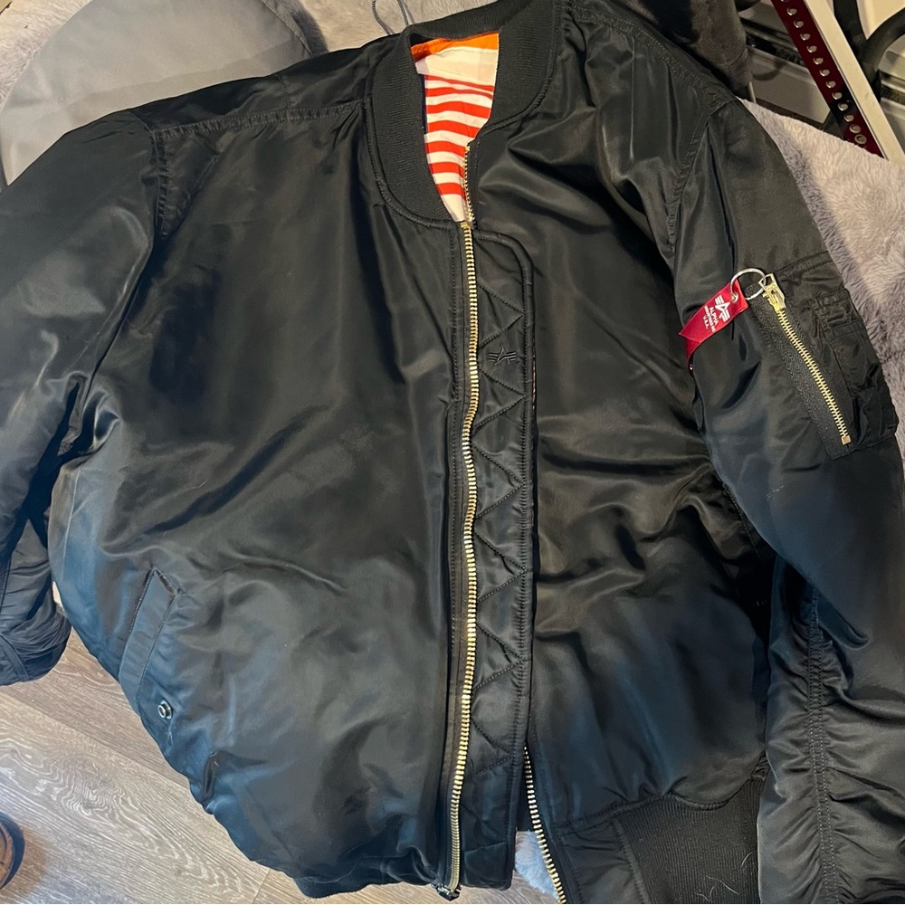 Men’s XL alpha industries bomber